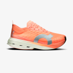 Tênis On Running Cloudboom Strike Feminino Laranja-Branco