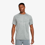 Camiseta Nike Dri-Fit Advance Masculina Cinza