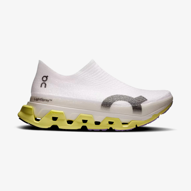 Tênis On Running LightSpray Cloudmonster 3 Hyper Unissex Branco